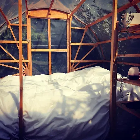 Luxury tent Les Du Vigne Molandier